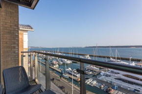 Perfect Harbour Views - Incredible Views from Two Balconies